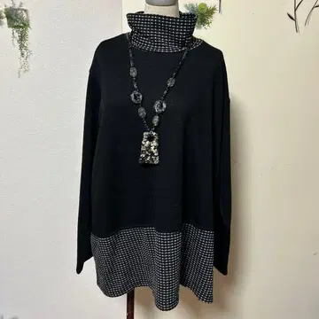 빅 사이즈 블랙 터틀넥 니트 튜닉