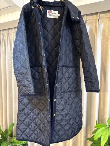 Traditional Weatherwear 네이비 새상품급 롱 코트 34