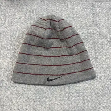 Nike 그레이 스트라이프 니트 모자