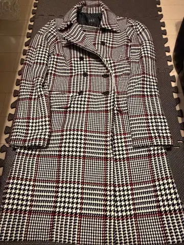 D&S 체크 무늬 롱 코트 M 사이즈