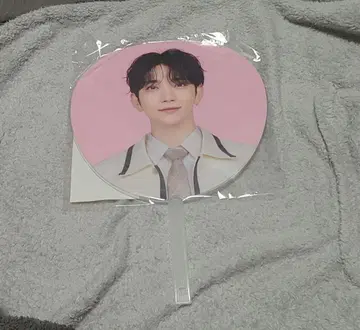 SEVENTEEN 조슈아 HOLIDAY 부채