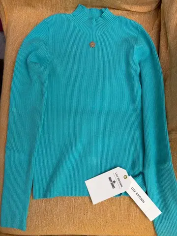 미사용 새상품 LILY BROWN MARY QUANT 콜라보 리브 니트탑