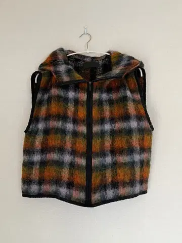 formunform 후드 부착 체크 무늬 베스트