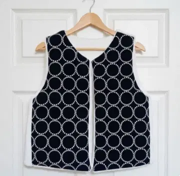 포켓 부착 dop 탬버린 & 캣 보아 베스트 [ navy white ]