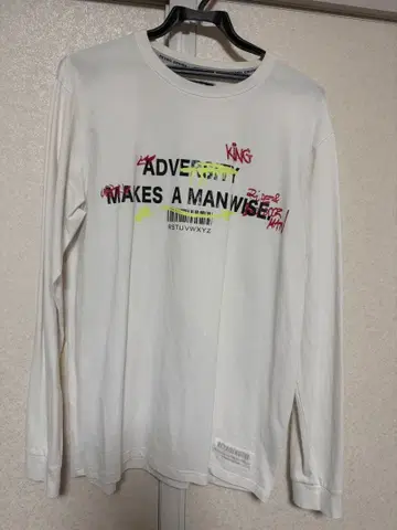 화이트 롱 슬리브 T셔츠 RTEG