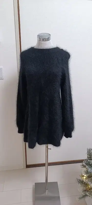 블랙 모헤어 혼방 오버 사이즈 스웨터