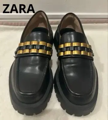 ZARA 트랙 밑창 통굽 로퍼 블랙 골드 체인 포함 22.5cm