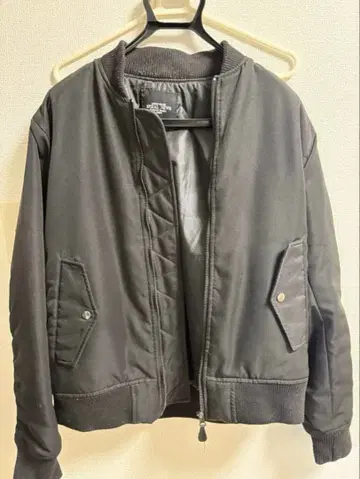 MA-1 스타일 블랙 자켓