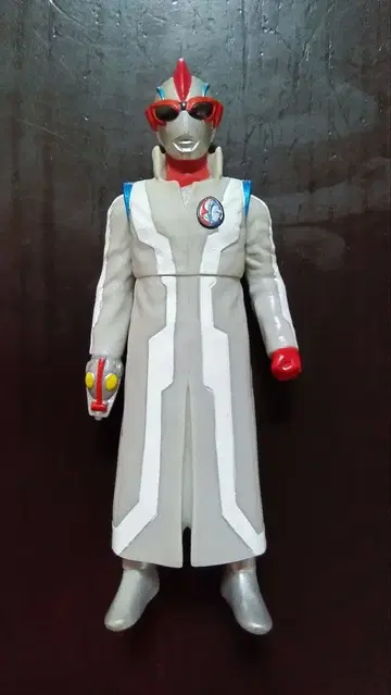 울트라맨 소프트 비닐 닥터 에그 라이브 사인 있음