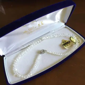 크리스탈 비즈 목걸이 장미 본수정