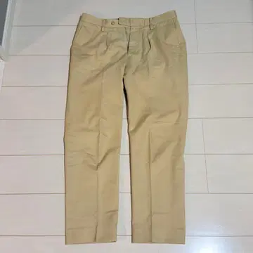 Lounge Act 베이지 슬랙스 스트레이트 핏