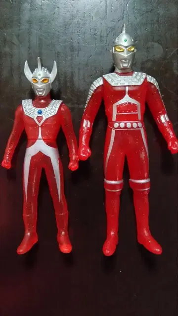 울트라맨 소프트 비닐 2종 세트 타로 세븐 클리어 라메 버전