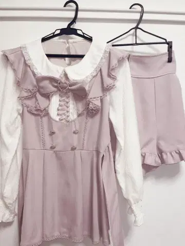 LIZLISA 프릴 스핀들 셋업 (핑크)