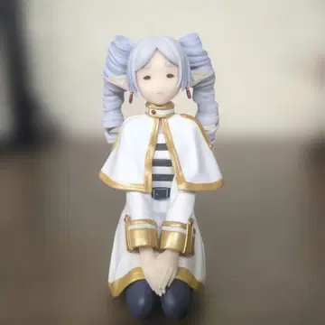 장송의 프리렌 쵸코노세 프리미엄 피규어 세로 롤이 되어버렸다