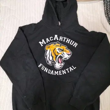 MacArthur Fundamental 후드티 클래스 오브 21