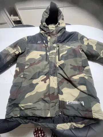 IZISMART 카모플라쥬 후드 부착 다운 자켓
