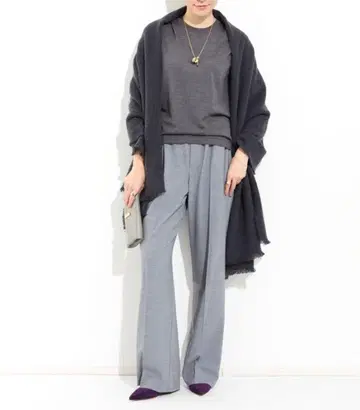 [ 새상품 종이 택 포함 ] 라빠르망의 Center Press Pants