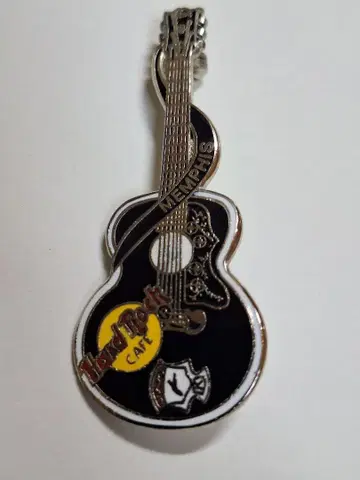 하드 록 카페 기타 블랙 브로치