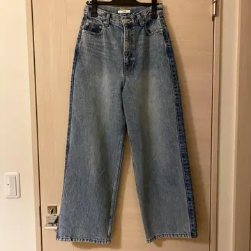 와이드 레그 데님 라이트 블루