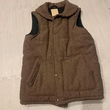 브라운 베스트 M 사이즈