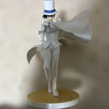 화이트 수트 피규어