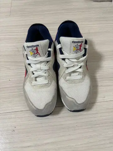 Reebok 화이트/네이비/레드