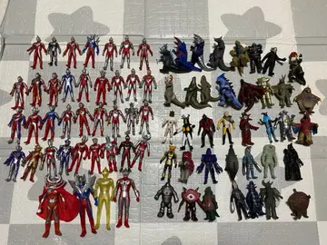 (새상품급) 울트라맨 괴수 피규어 모음 76체 덤 포함