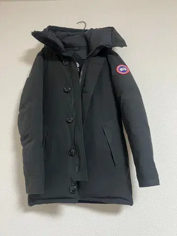 Canada Goose 블랙 다운 자켓 재스퍼