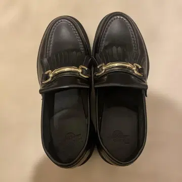 닥터마틴 ADRIAN SNAFFLE 로퍼