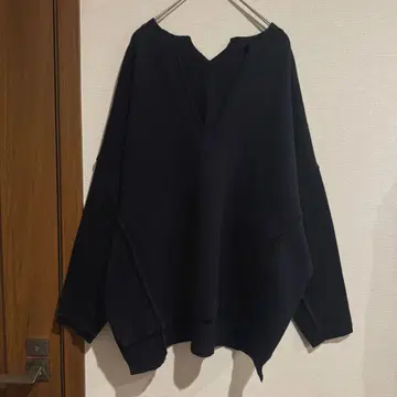 BEARDSLEY 비어즐리 돌먼 풀오버