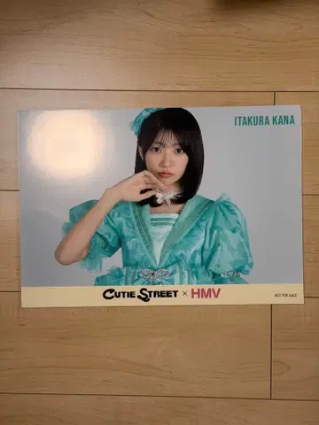 이타쿠라 카나 CUTIE STREET x HMV 패널