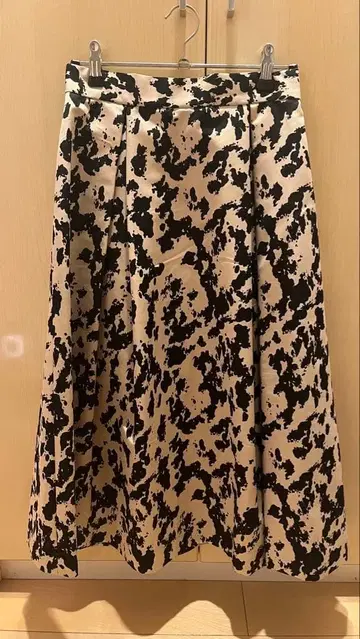 라운지 드레스 페인트 패턴 스커트