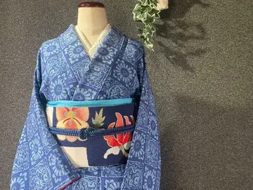 하늘까지 닿아라! 꽃과 용의 푸른색 코몬