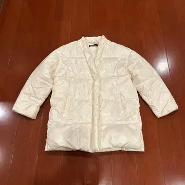 새상품급 미사용 ZARA 여성용 다운 자켓 XS 사이즈