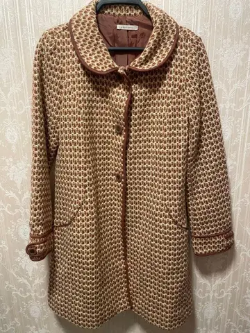 엑시즈팜 롱 코트