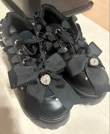 LIZLISA 리즈리사 통굽 스니커즈