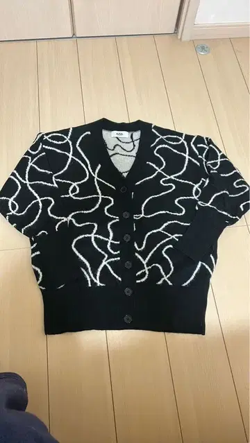 AZUL by MOUSSY 긴팔 가디건 블랙/화이트