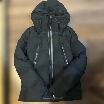 데상트 미즈사와 다운 L 사이즈