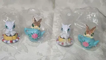 와치필드 다얀 입상 3점