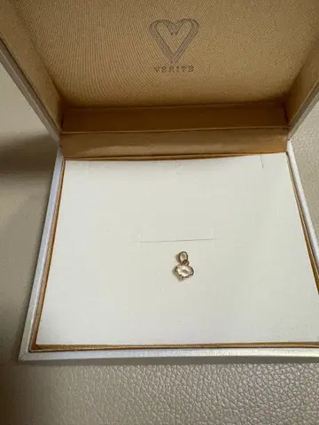 블루 토파즈 펜던트 탑 하트형 VERITE