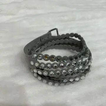 스와로브스키 가죽 팔찌