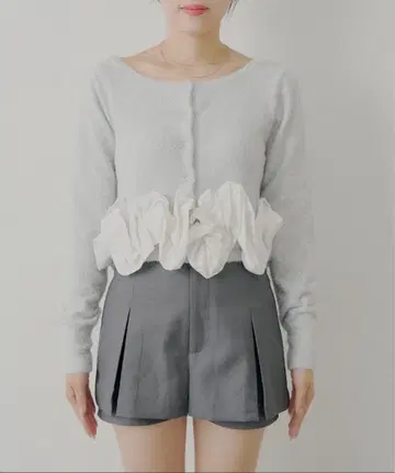 Chico 꼬임 프릴 디자인 라메 샤기 가디건