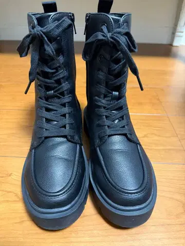 유니클로:C 레이스업 숏부츠 23cm 블랙