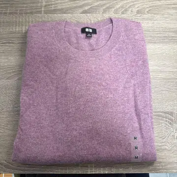 새상품 유니클로 캐시미어 크루넥 스웨터 M