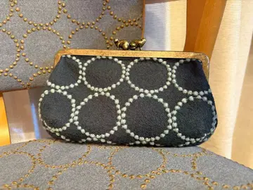 미나 페르호넨 카돌 파우치