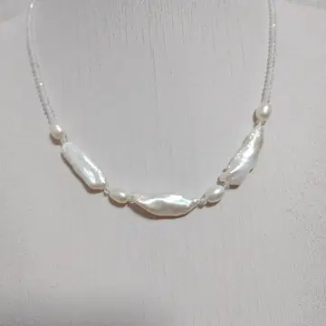 고품질 담수펄과 반짝이는 수정의 심플 목걸이