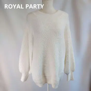 ROYAL PARTY 샤기 니트 화이트  소매 화이트 니트