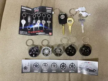 주말 가격 인하 GT-R 컬렉션 키링과 휠