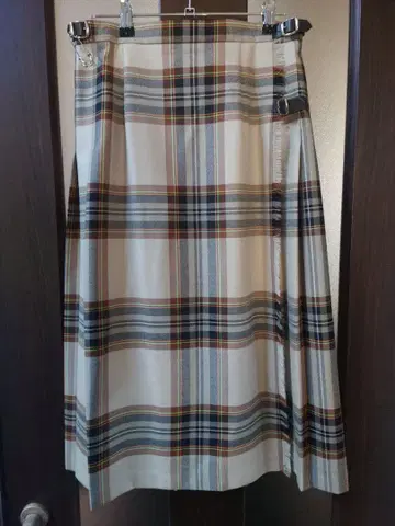 오닐 오브 더블린 / O'NEIL of DUBLIN 퀼트 스커트