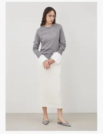 새상품 미라 오웬 사이드 슬릿 패브릭 스트레이트 스커트